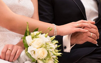 Půjčka na svatbu Monex Pomoc